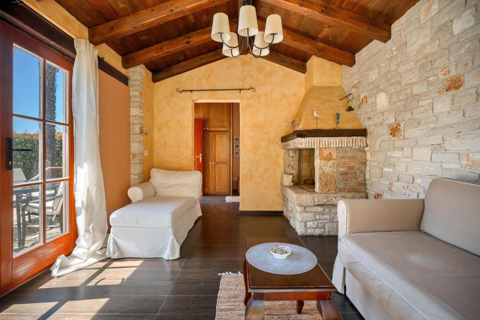 Rustic Villa Cehici With Pool In Sveti Lovrec Jehnici Екстериор снимка