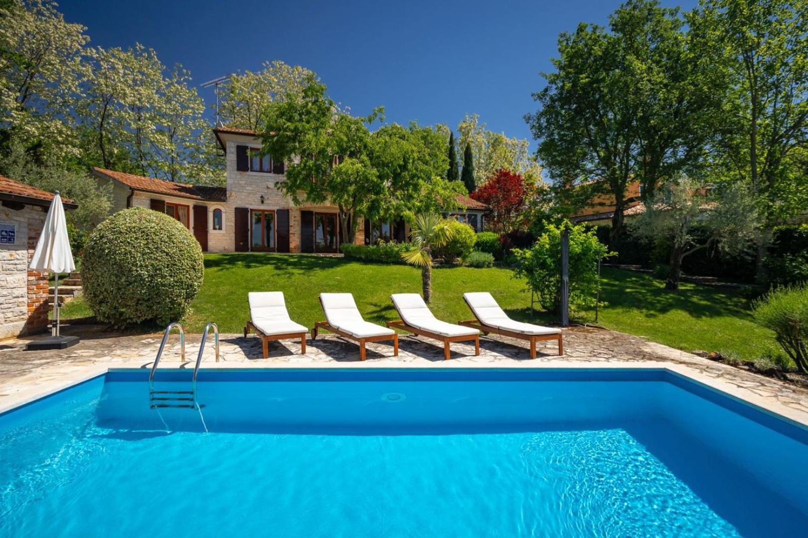 Rustic Villa Cehici With Pool In Sveti Lovrec Jehnici Екстериор снимка